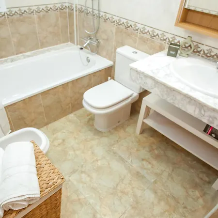Pintor New Modern Apartment